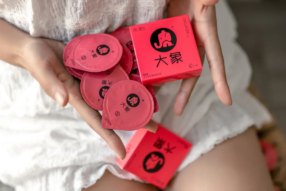 NO.098 – 大象 白睡衣 [29P-271M] NO.0000