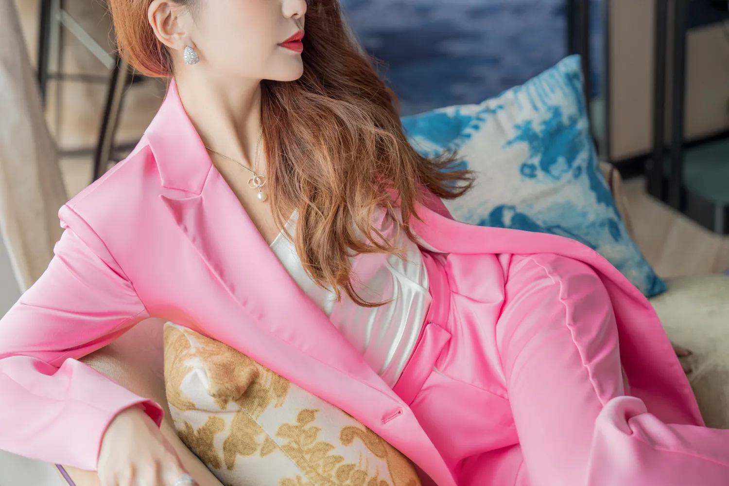 源纱希喵喵喵 NO.020 与女上司一起出差的意外发现 NO.0000