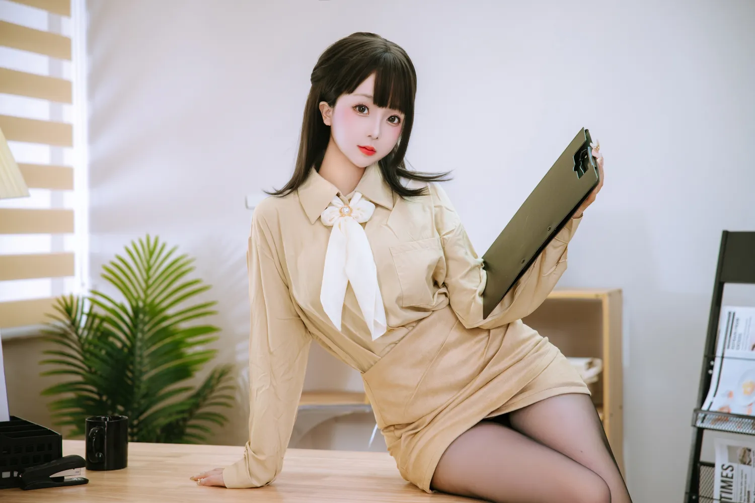 日奈娇 NO.132 秘书 NO.0000