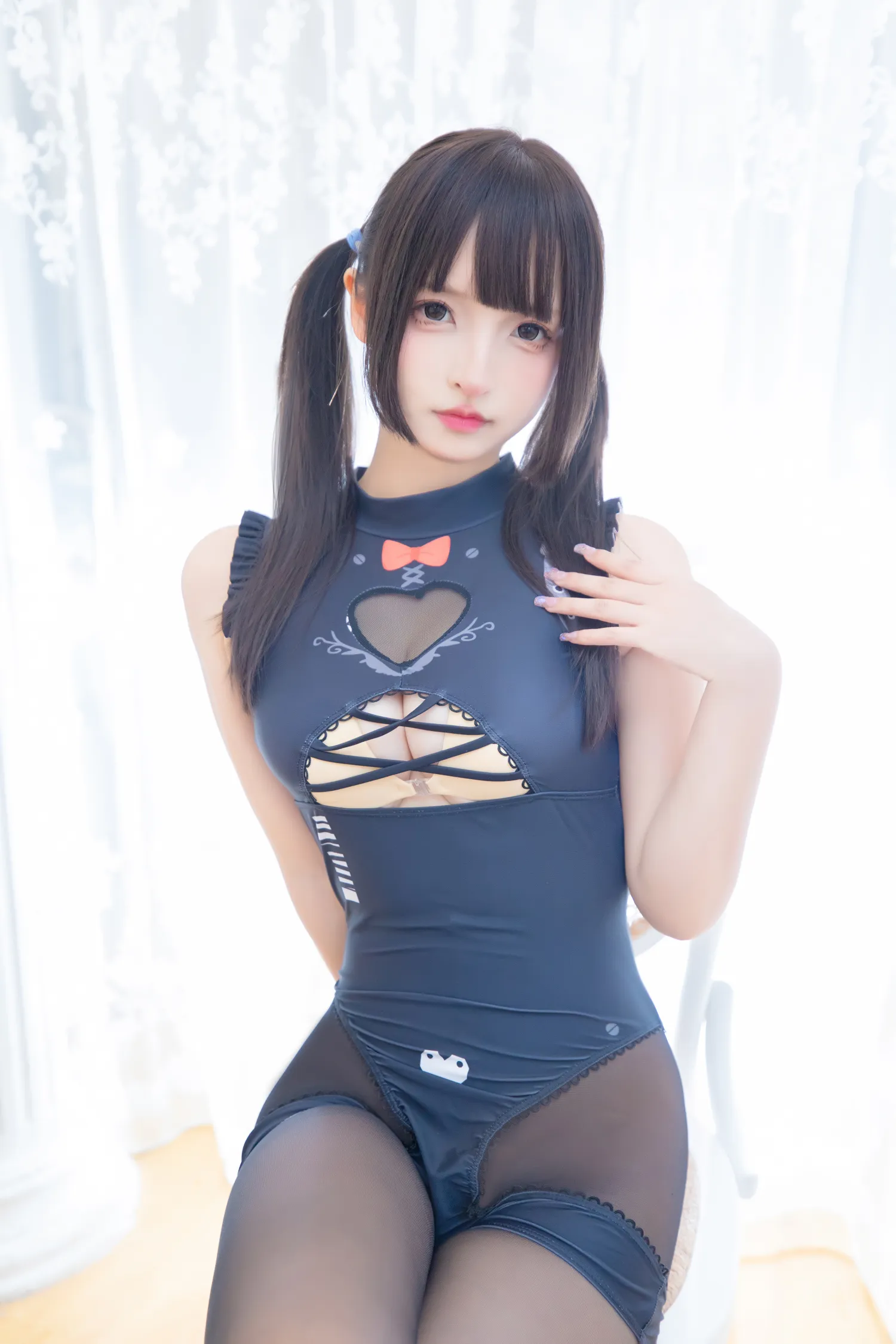神楽坂真冬 NO.187 绑带泳装 NO.0000
