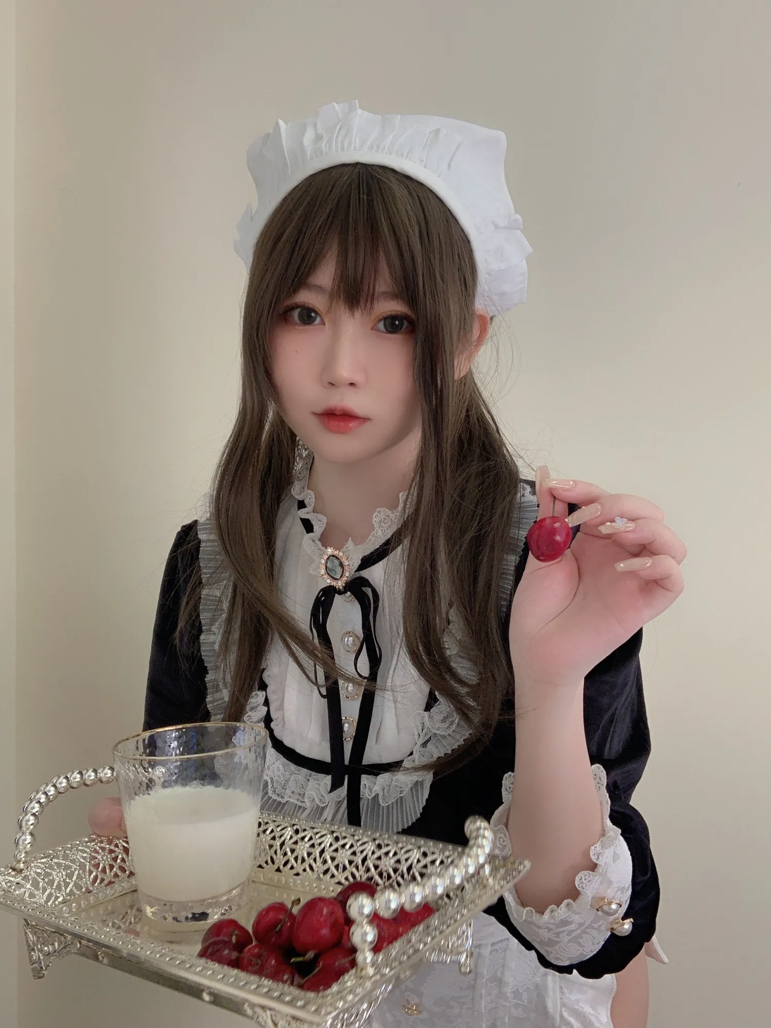是依酱吖 NO.048 女仆馆长 NO.0000