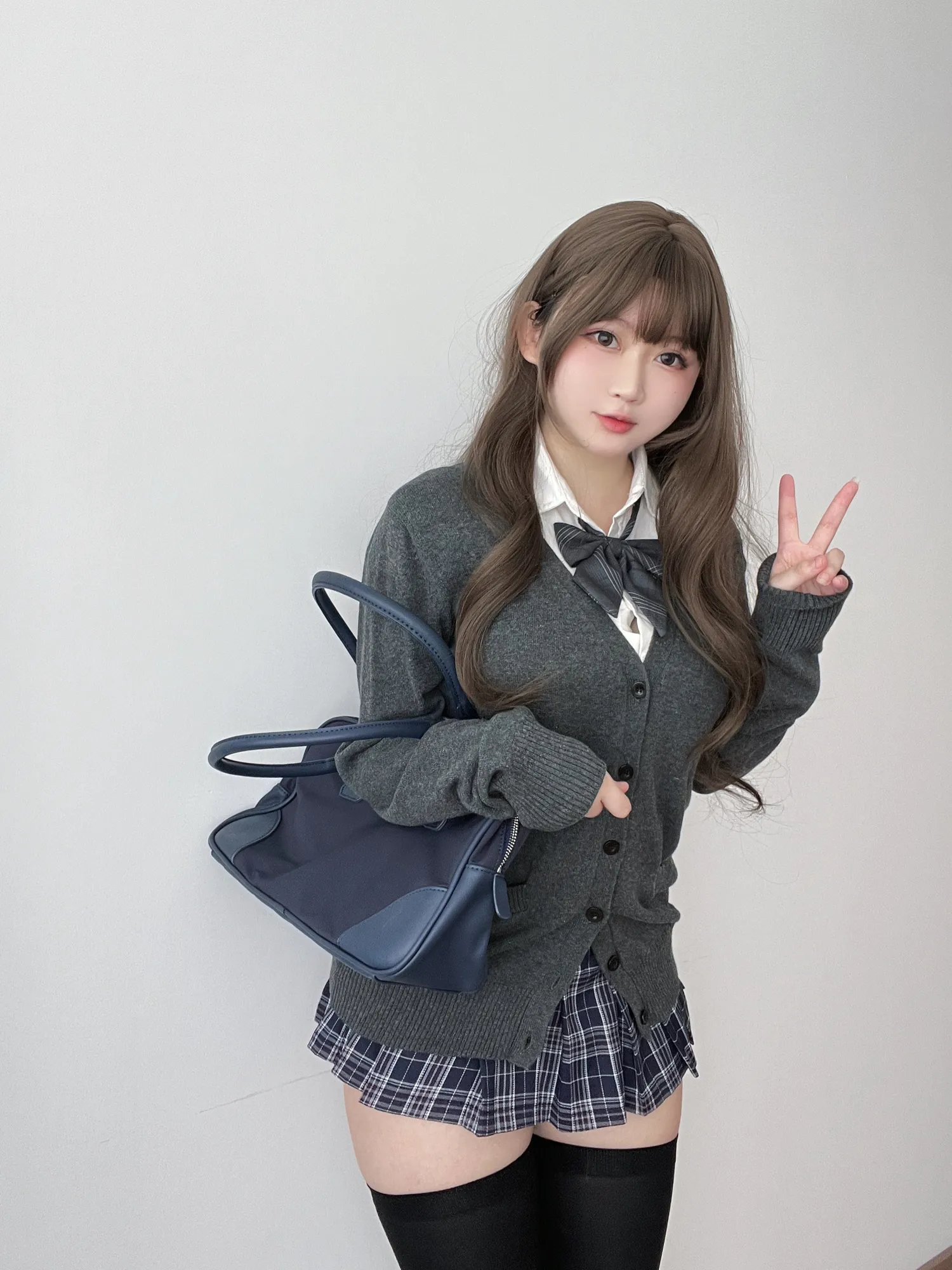 是依酱吖 NO.070 学姐的日常 NO.0000