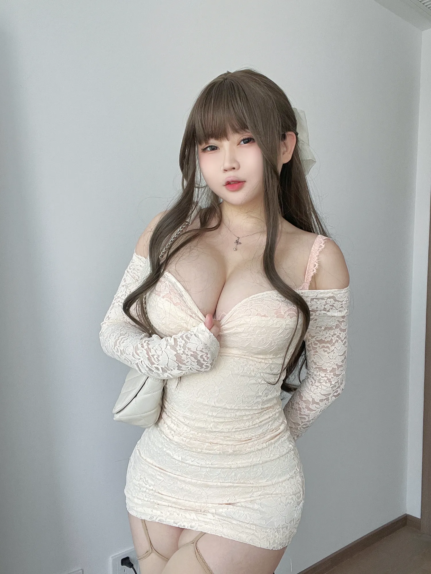 是依酱吖 NO.073 学姐约会日 NO.0000