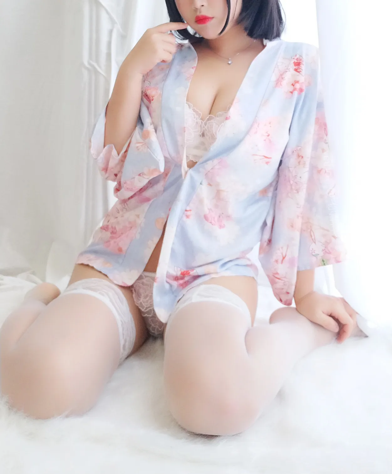 白烨 NO.011 花与酒与少女 NO.0000