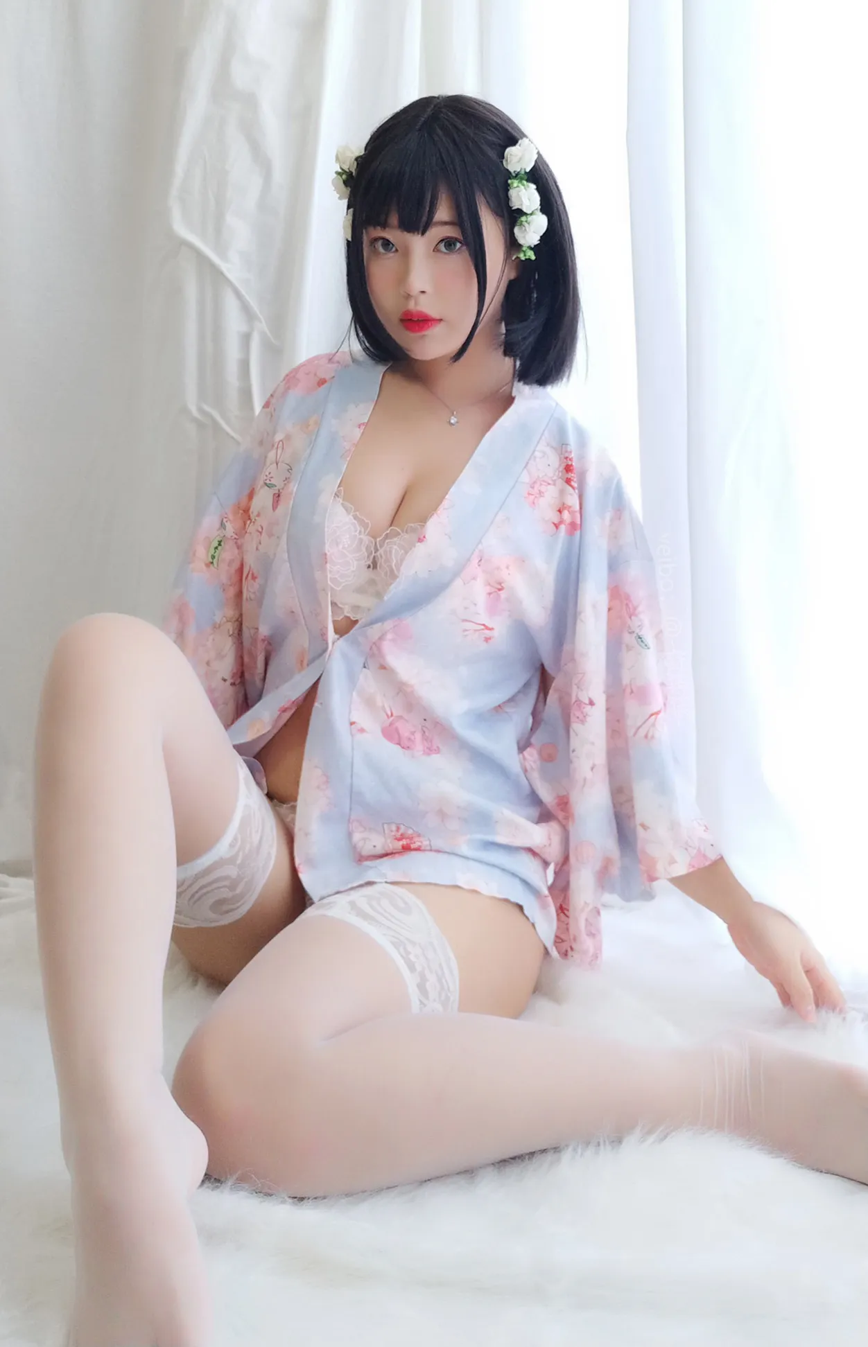 白烨 NO.011 花与酒与少女 NO.0000