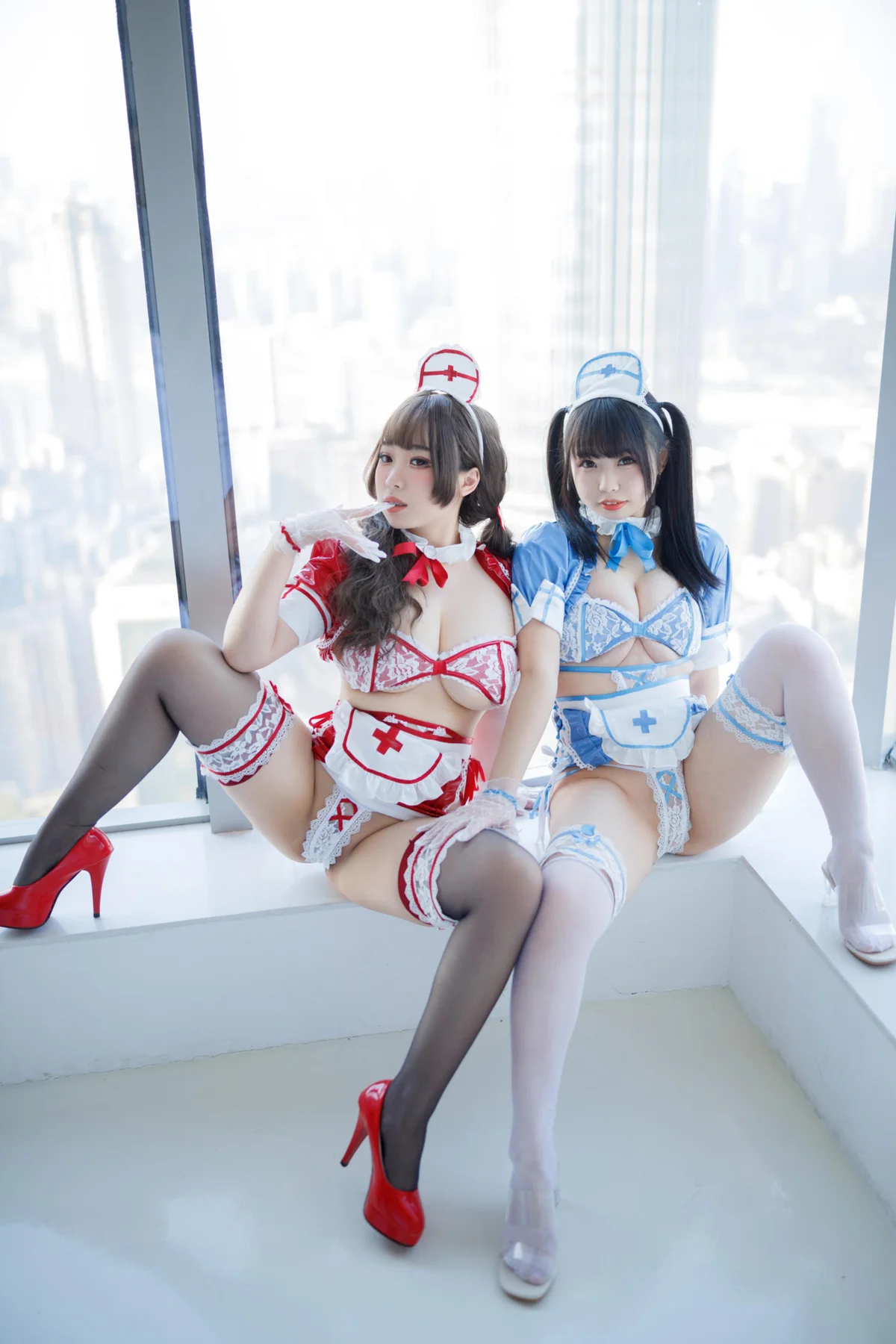 胡桃猫Kurumineko NO.039 &十万珍吱伏特 红&蓝 NO.0000