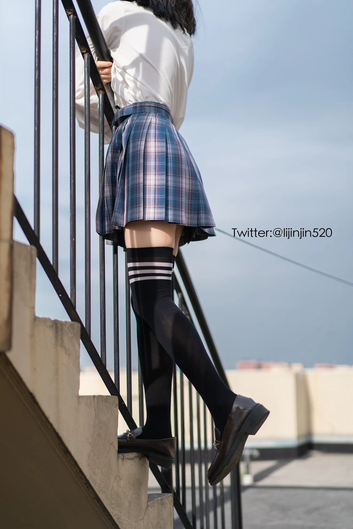 梨瑾瑾 NO.002 户外JK NO.0000