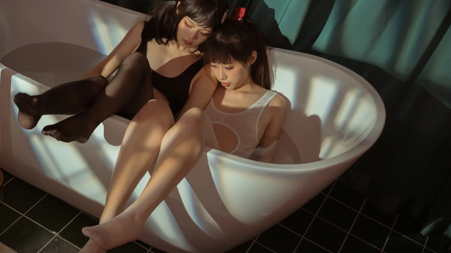 七月喵子 NO.010 黑白双人浴缸 NO.0000