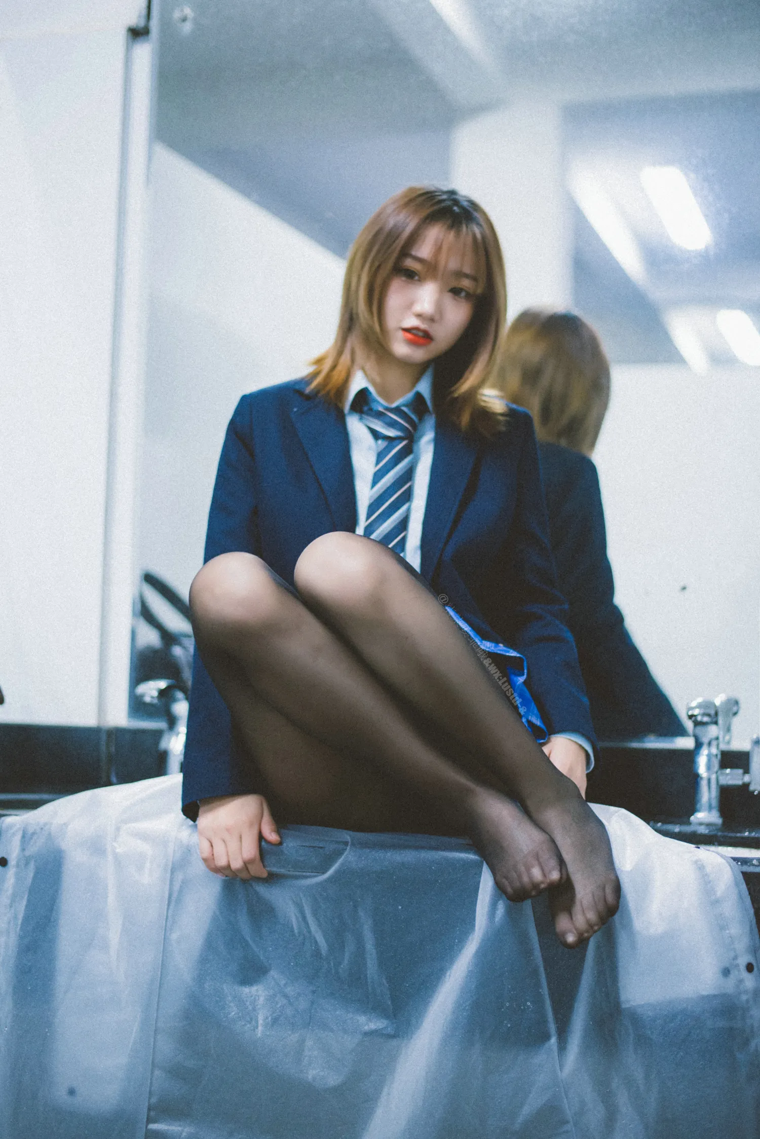 柒柒要乖哦 NO.019 深夜公园JK NO.0000