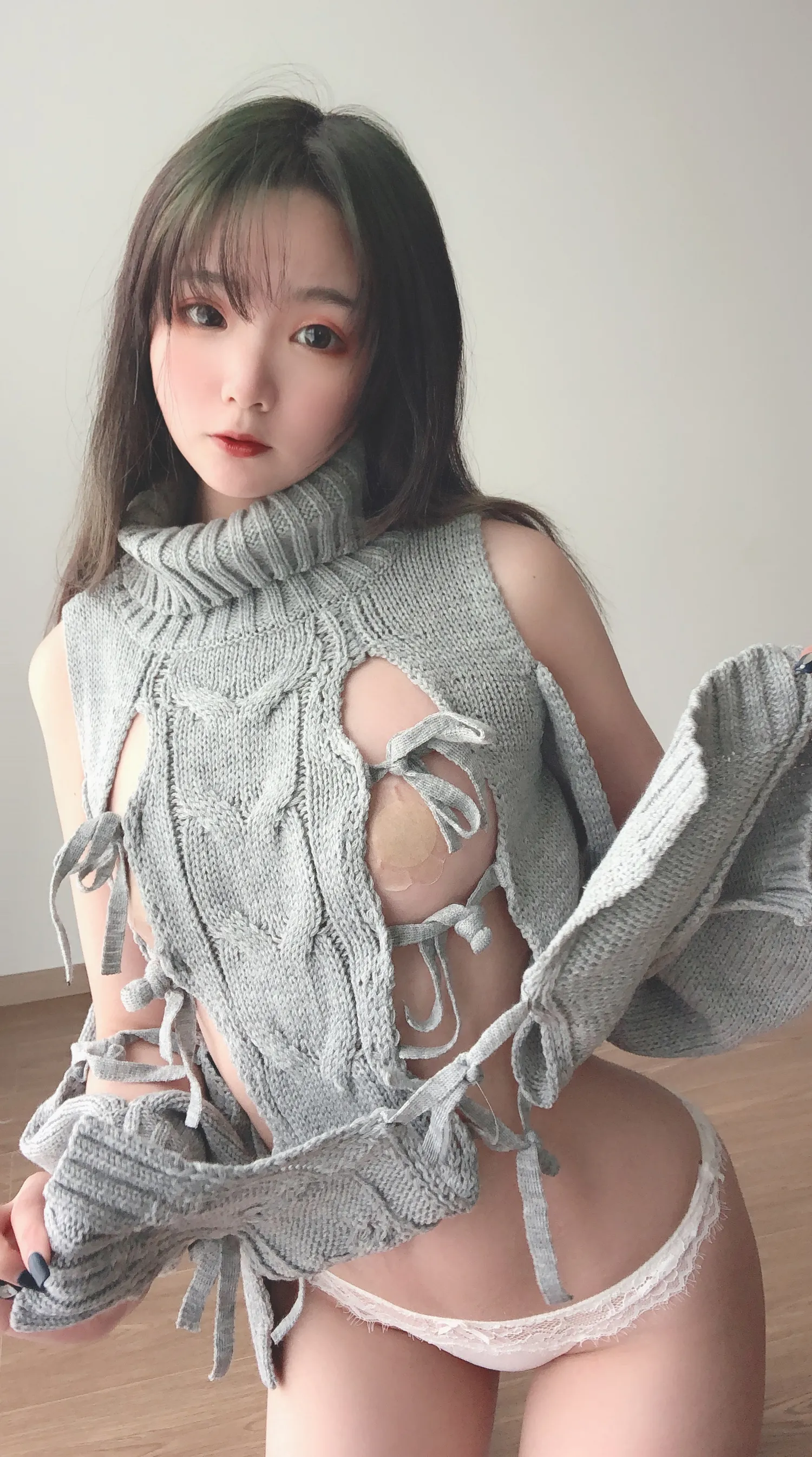 是青水 NO.002 露背毛衣 NO.0000