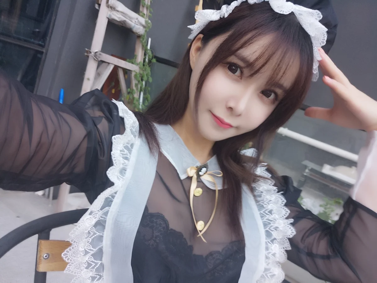 亚马逊鲶鱼 NO.025 黑色透明女仆-团子研究社