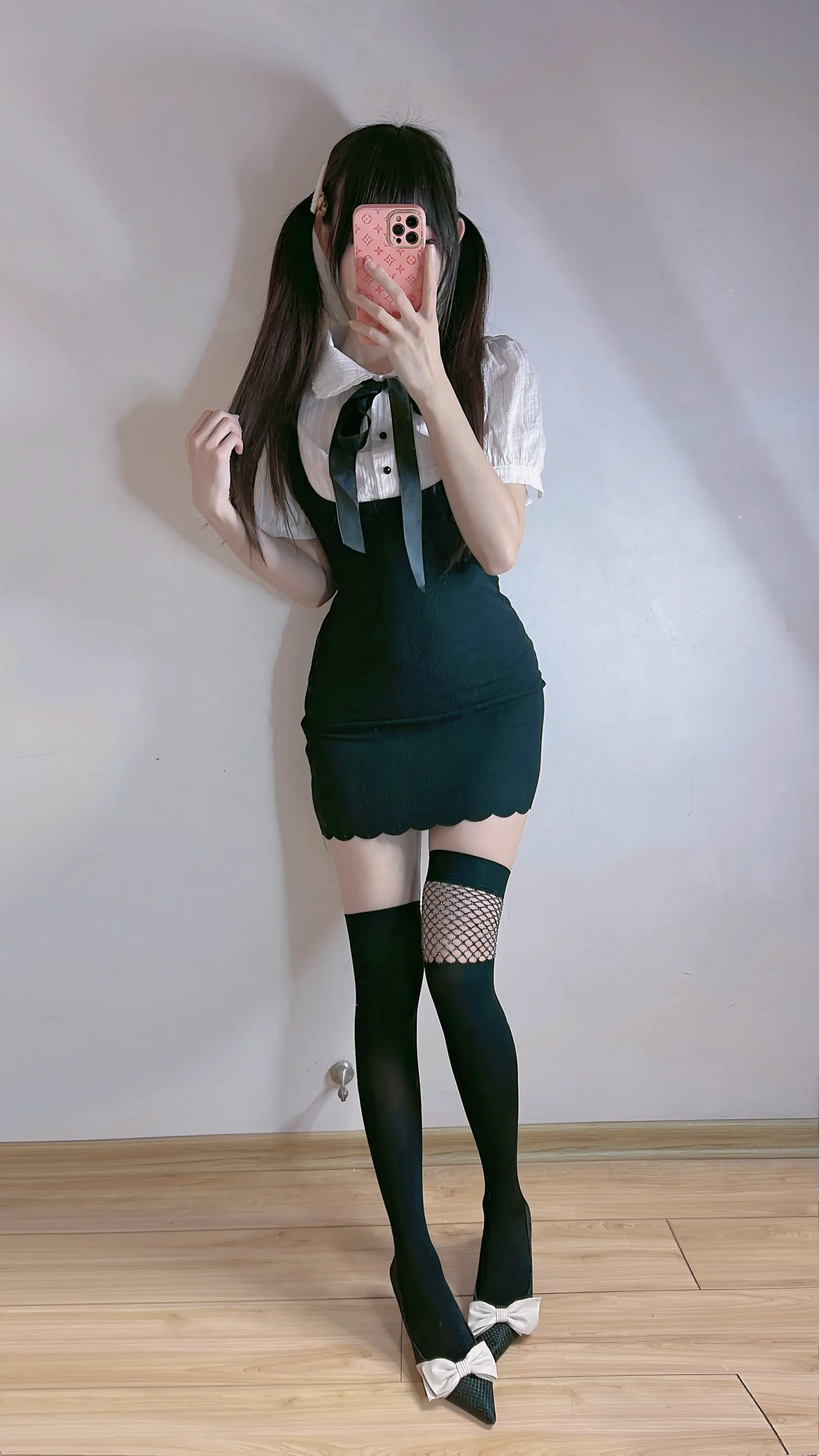 miko酱ww NO.044 自拍系列mikoの黑咝01 NO.0000