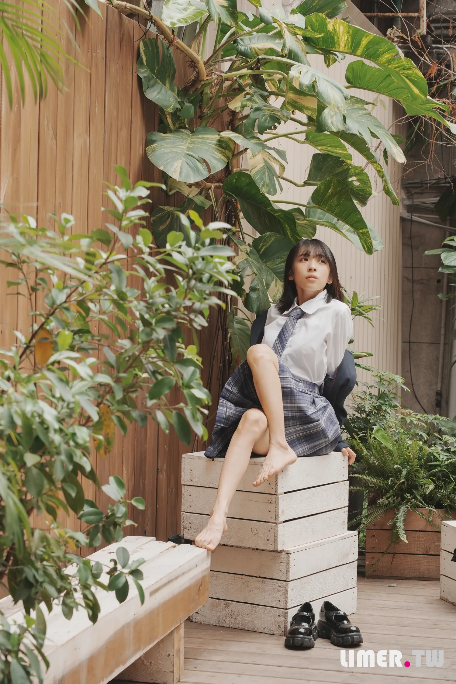 Limerence NO.048 子子 JK小腿袜到裸足的偷窥视角 NO.0000