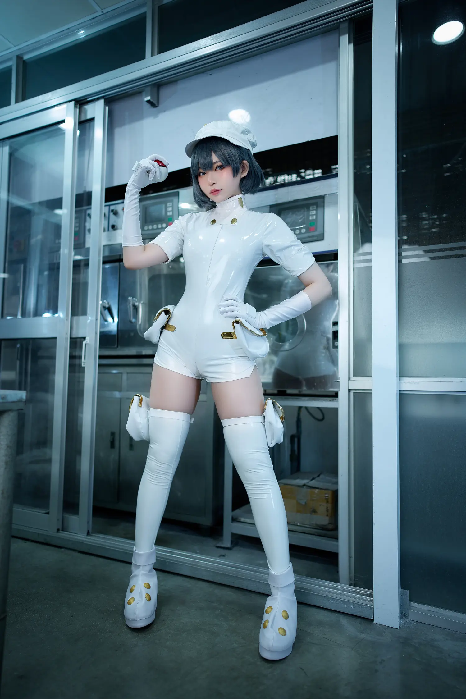 ZinieQ NO.076 Aether Employee NO.0000