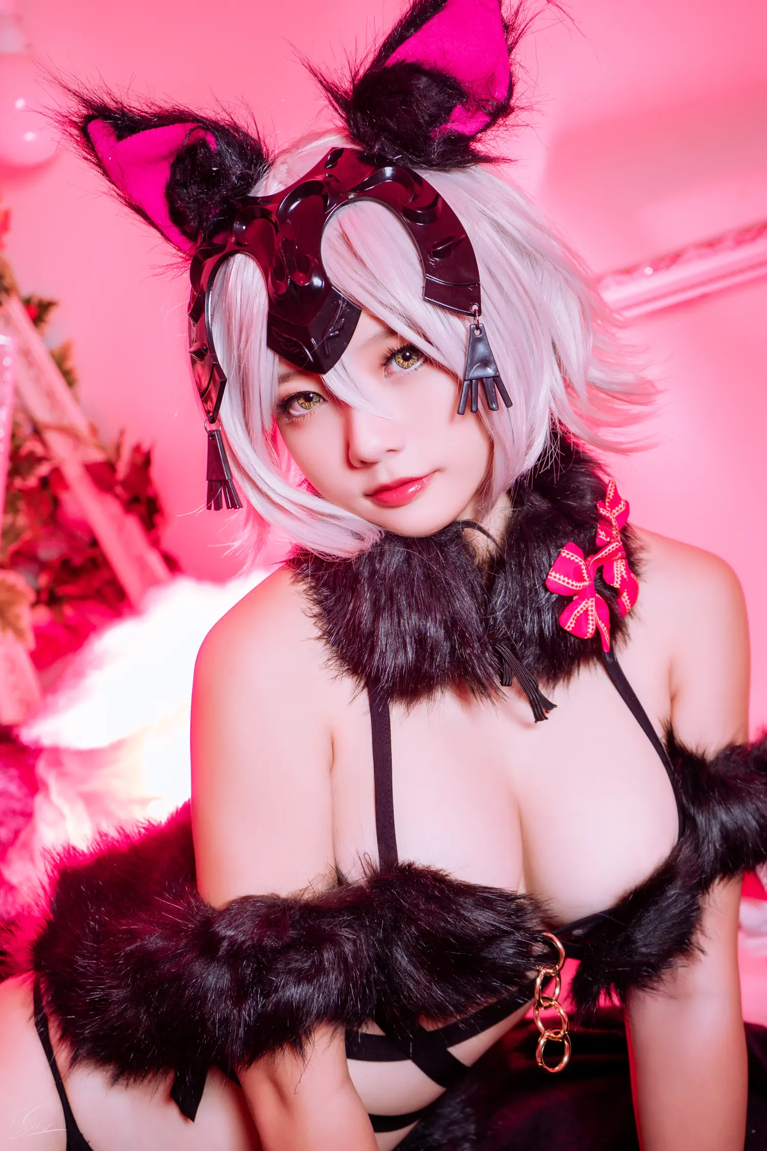 Messie Huang NO.004 Jeanne Alter Wolf NO.0000