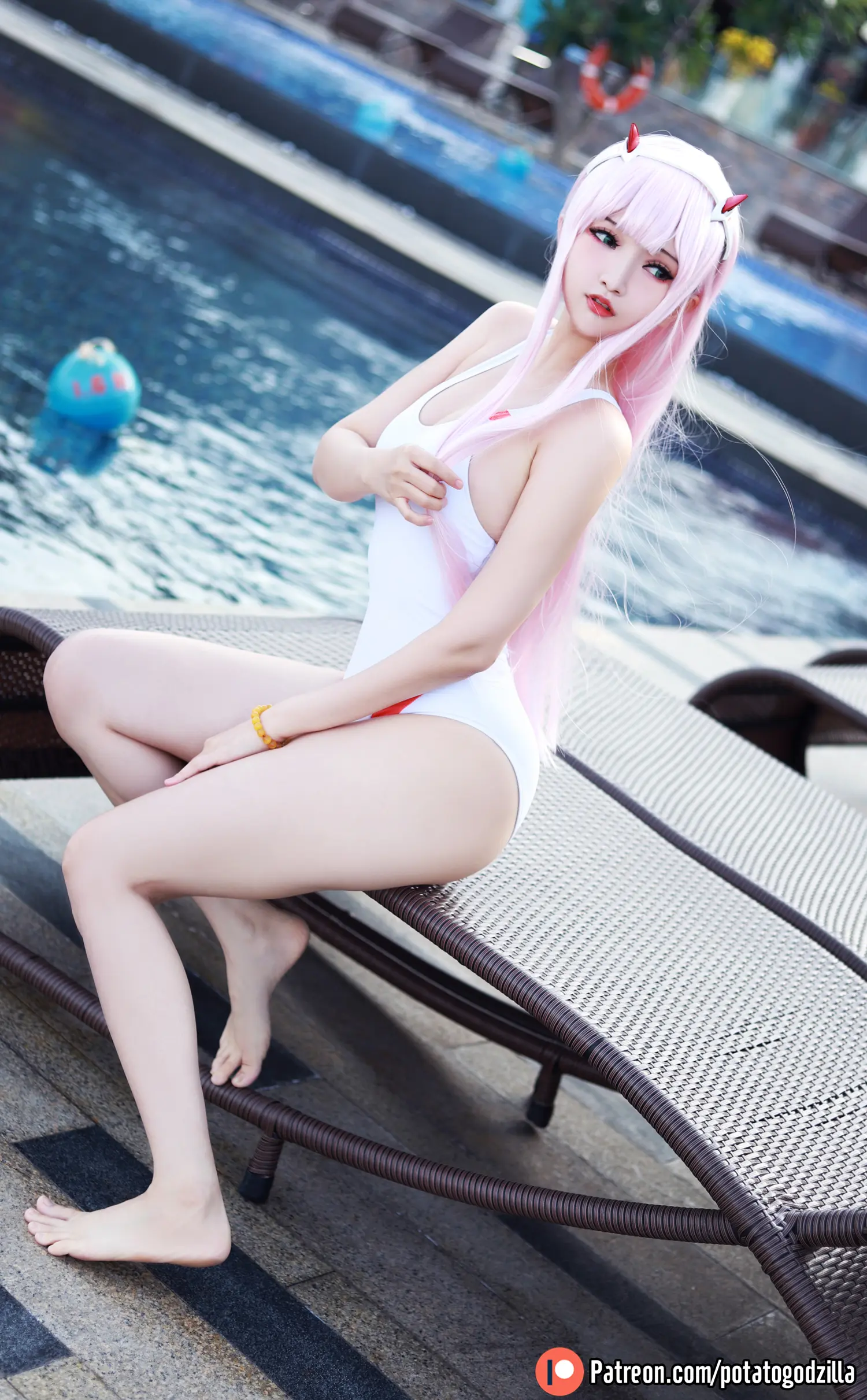 Potato Godzilla NO.075 Zero Two Swimsuit NO.0000