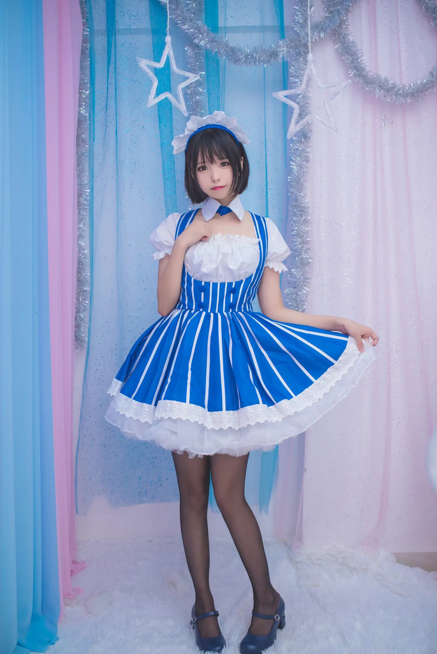 白金saki NO.005 三个女仆 NO.0000