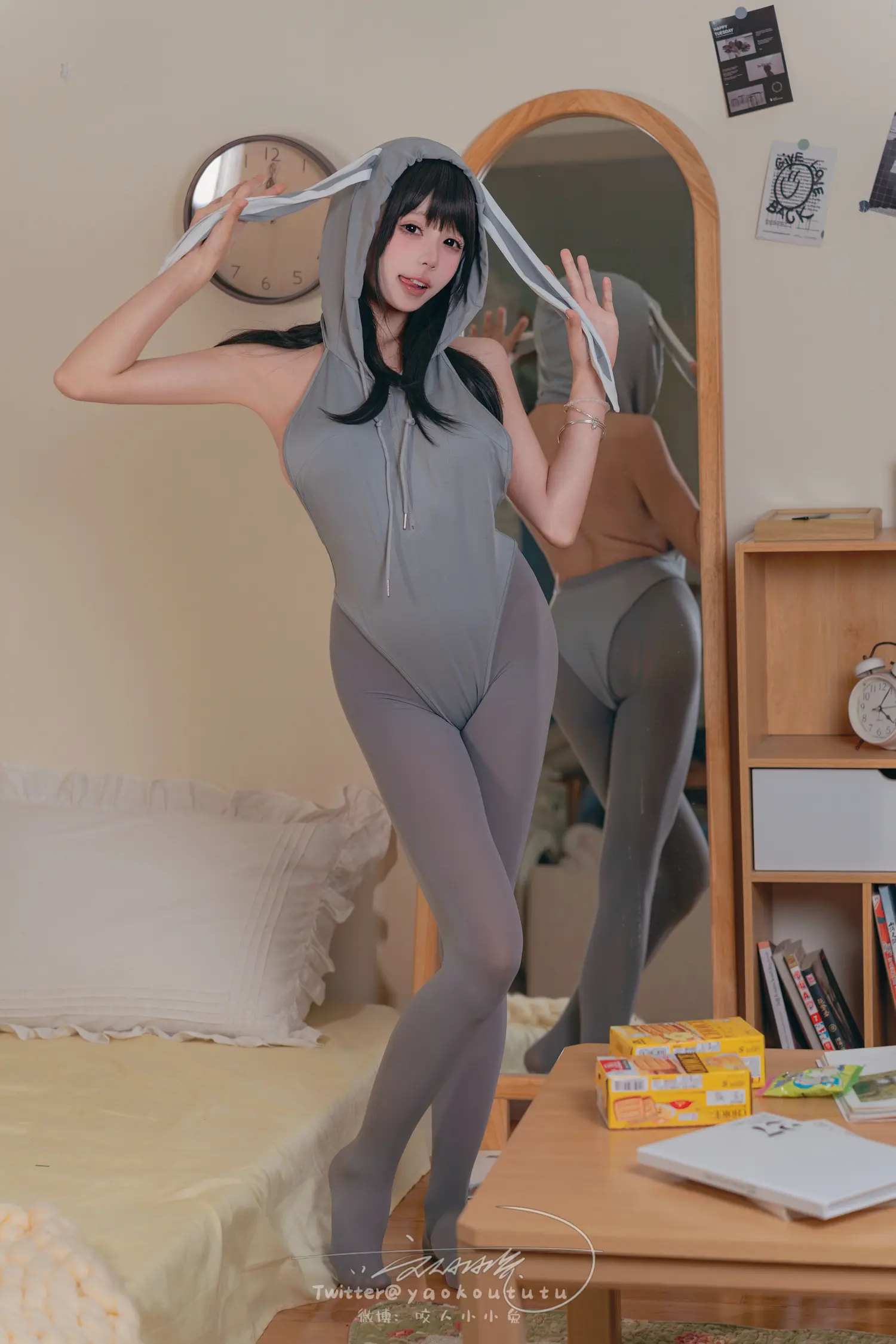 咬一口兔娘 NO.129 小灰兔 NO.0000