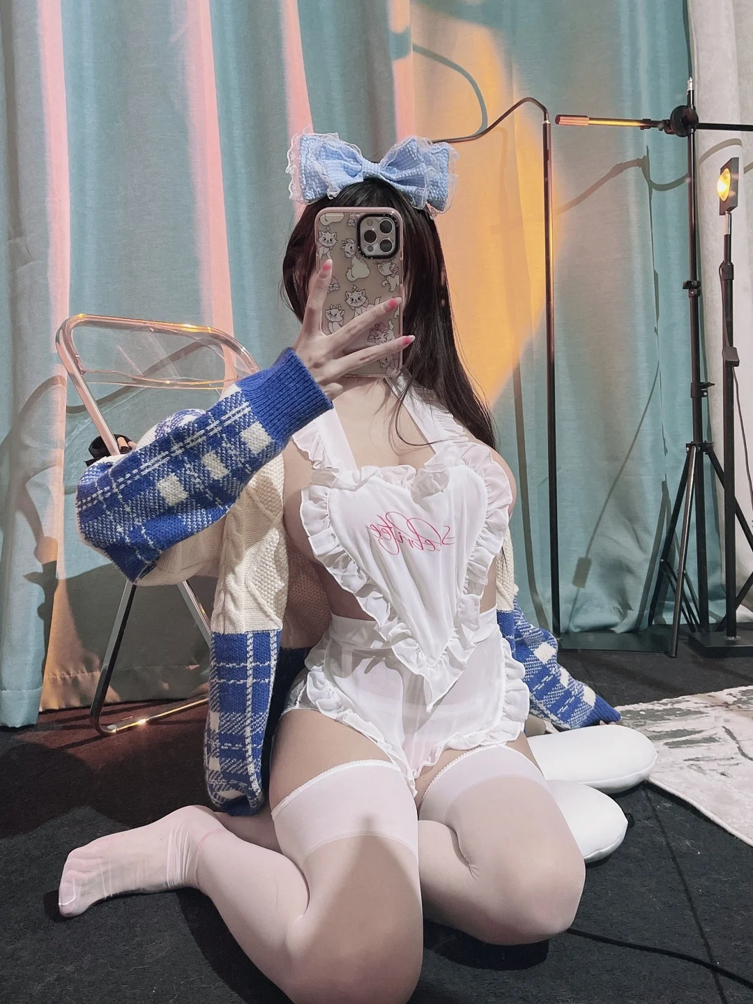 兔宝妮to NO.052 白色女仆2 NO.0000
