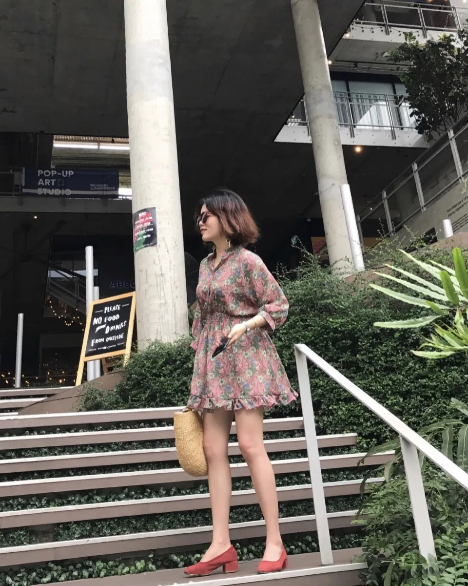 民宿老板娘 NO.001 2018.4 全身照 NO.0000