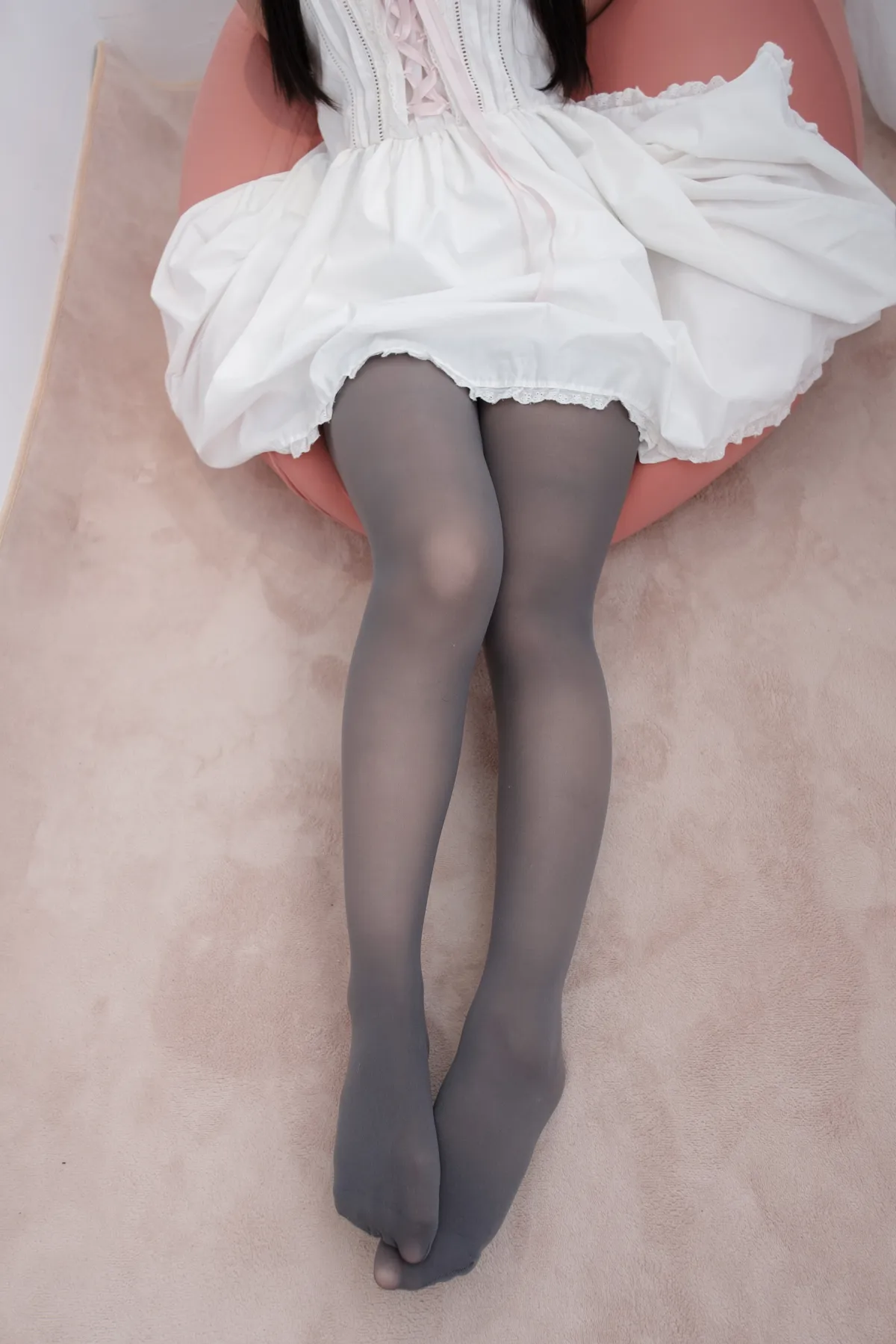 爱花 NO.013 可爱公主妹妹丝袜秀 NO.0000