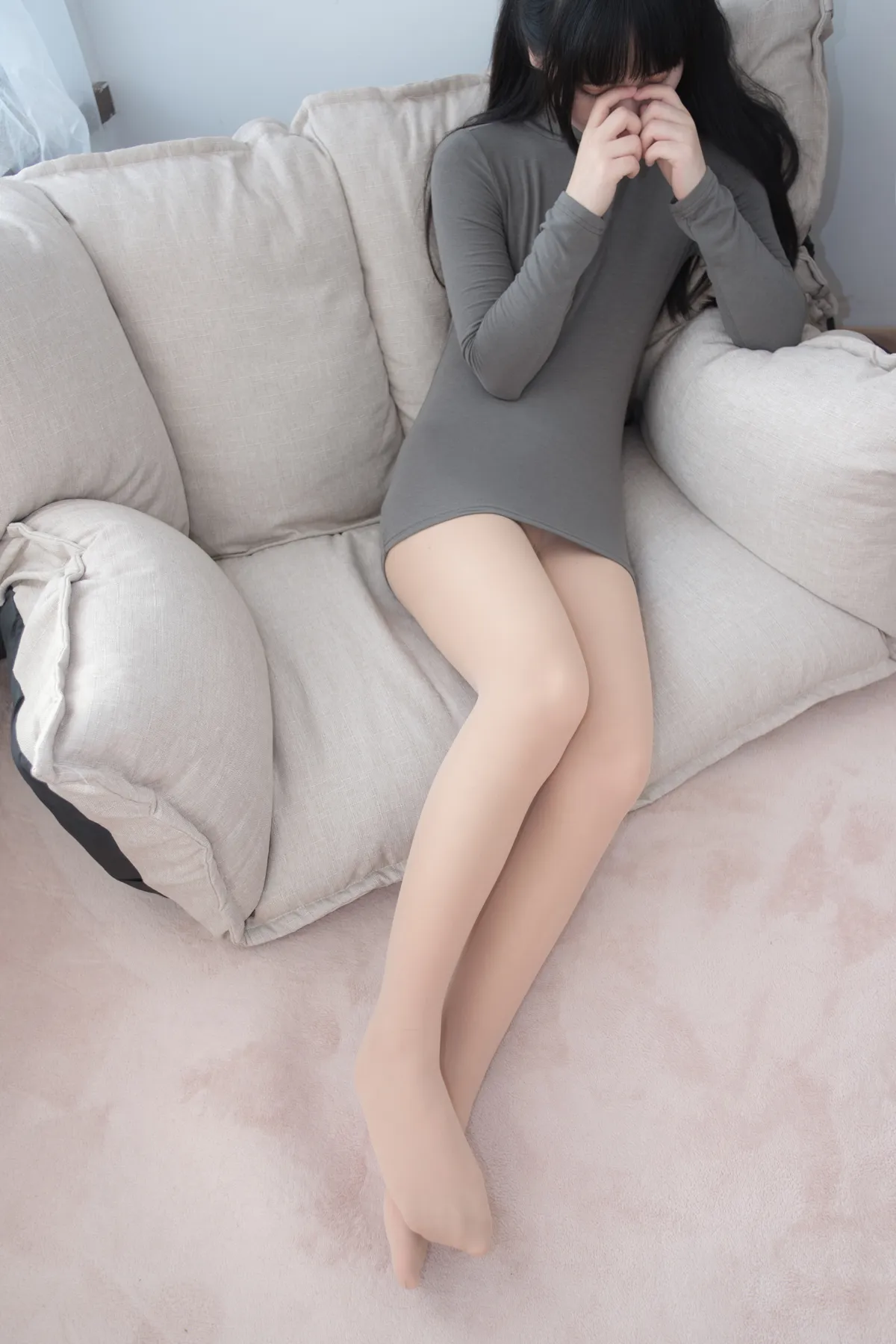 爱花 NO.017 肉丝小嫩妹的美足 NO.0000