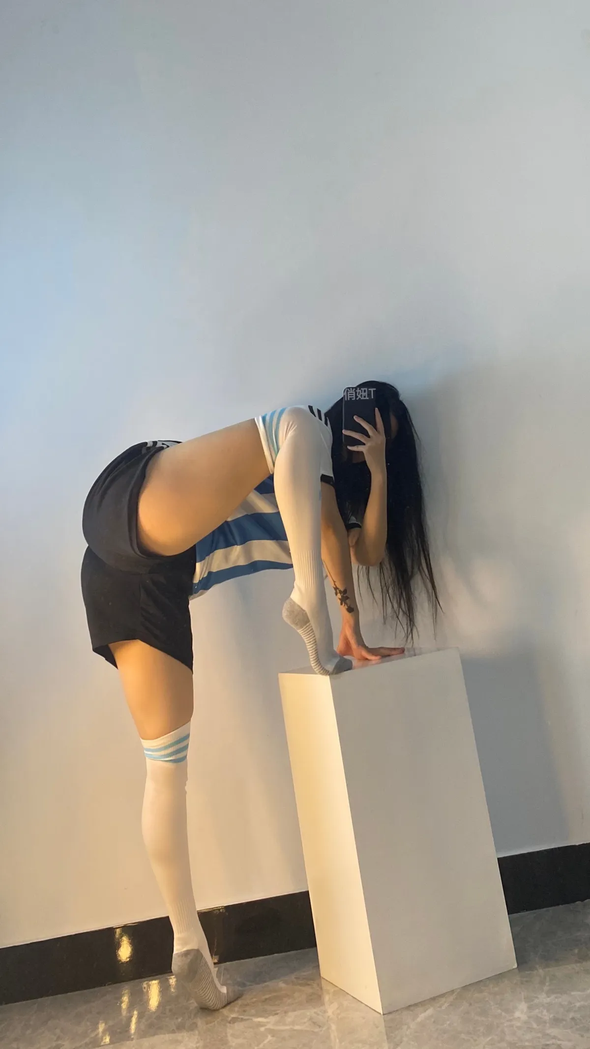 俏妞 NO.010 进来看球 NO.0000
