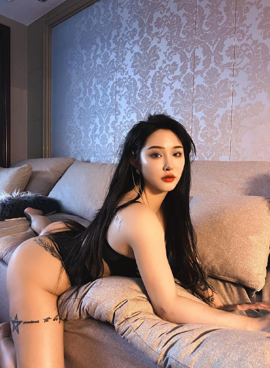宋昱欣 NO.005 黑蝴蝶 NO.0000