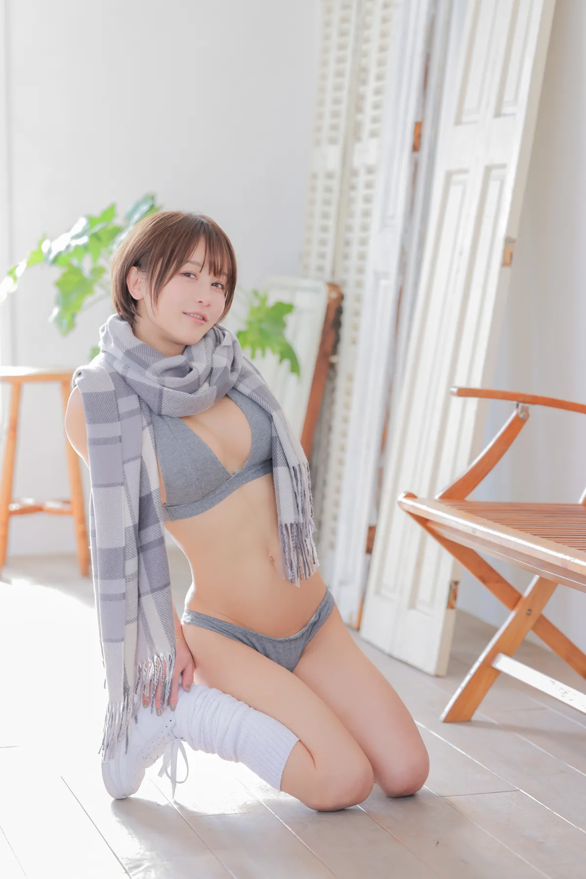 育美 NO.019_006 冬の正装マフラーブラ NO.0000