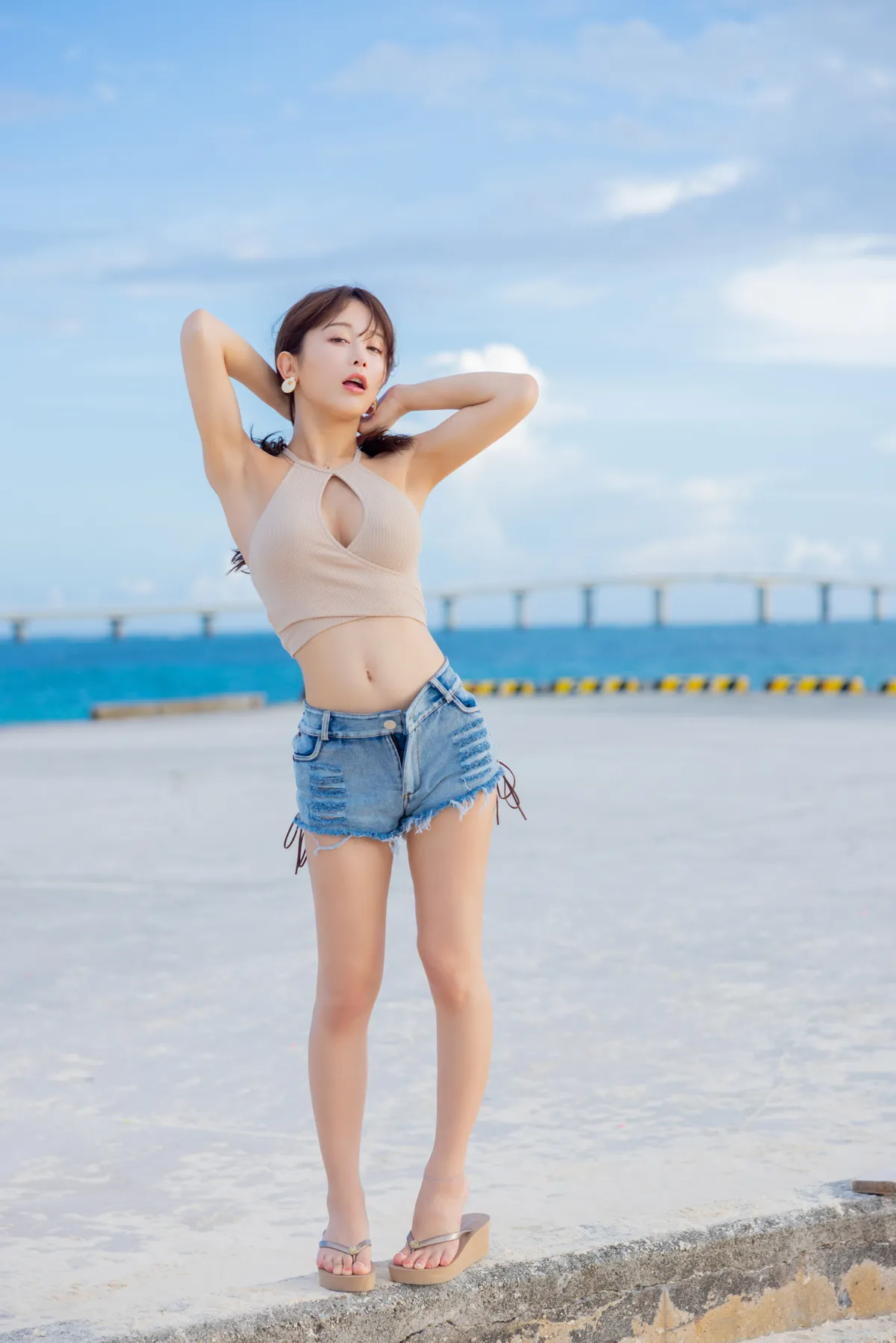 育美 NO.024_004 胸和屁股都大开口的服装☺ NO.0000