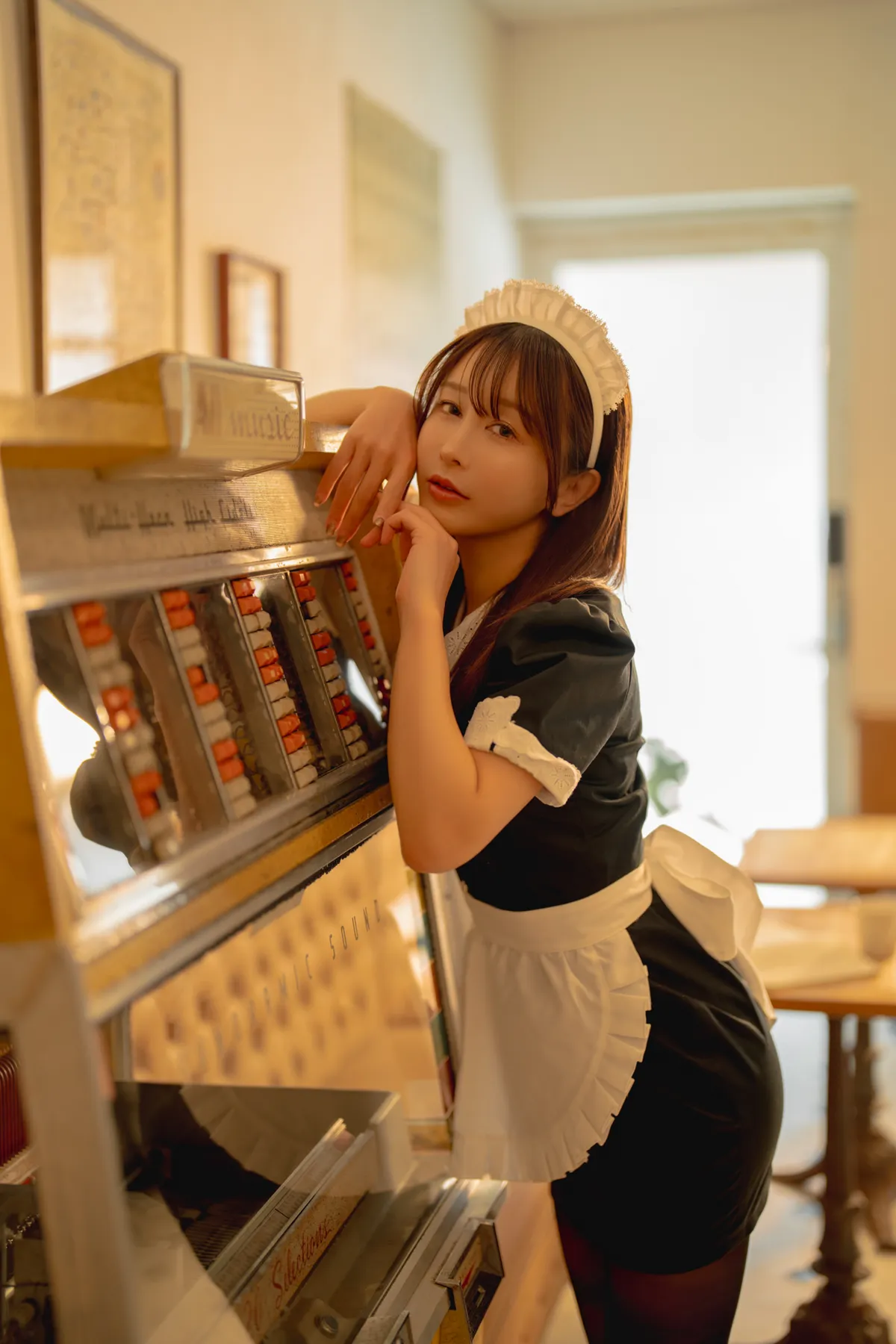育美 NO.042_007 因为天气热所以脱衣的女仆 NO.0000