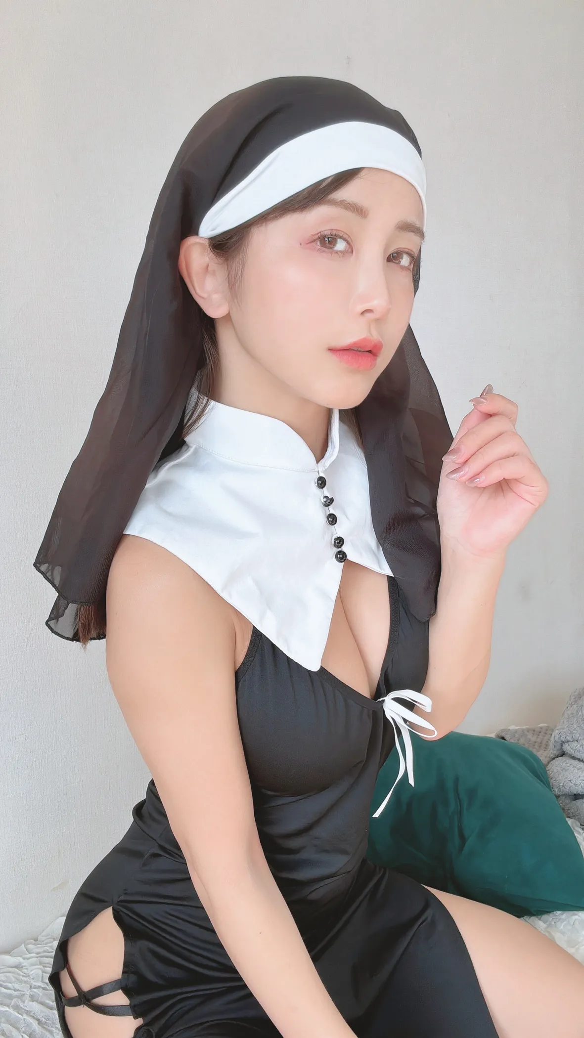 育美 NO.046_006 你会向修女忏悔吗？ NO.0000