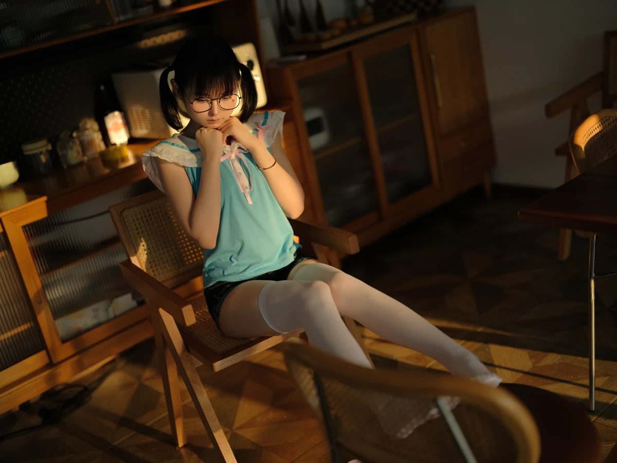 幼水铃衣 NO.005 你的电子女友 NO.0000