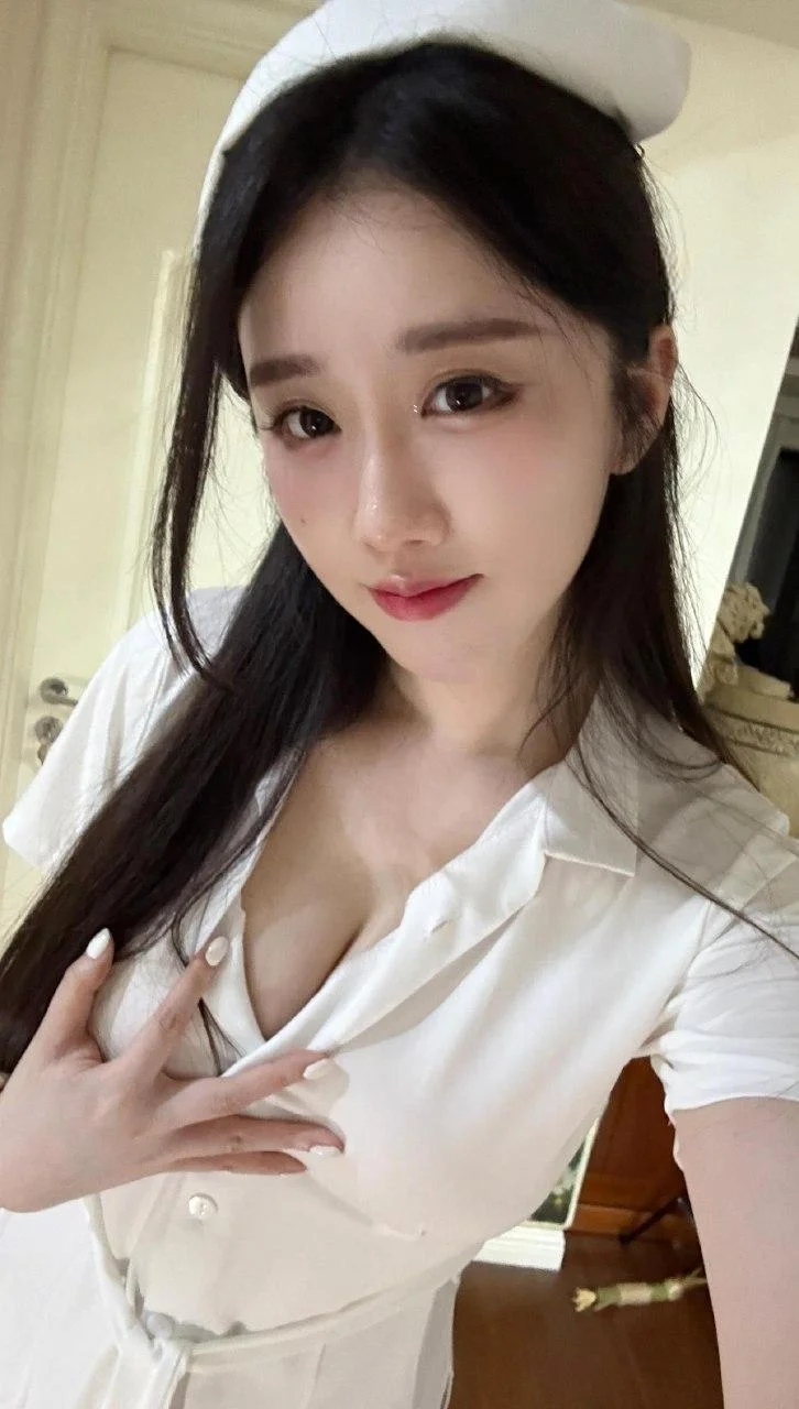 轩子巨二兔 NO.022 明日方舟 史尔特尔 泳装 NO.0000