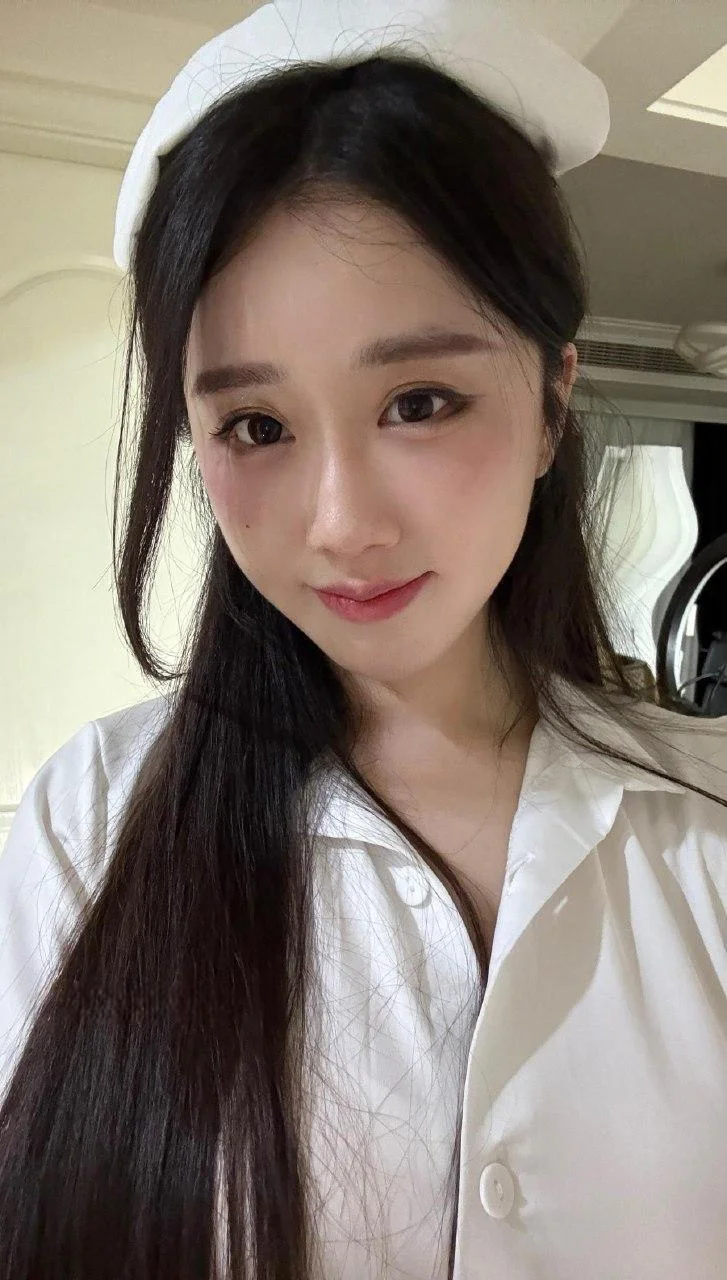 轩子巨二兔 NO.022 明日方舟 史尔特尔 泳装 NO.0000